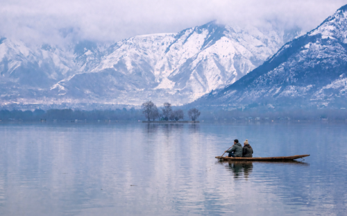 Dal Lake – Love on the Water Dal Lake – Love on the Water