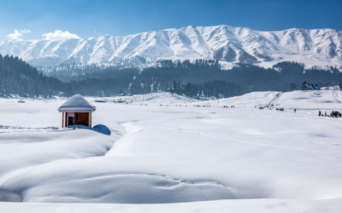 Gulmarg – Love in the Snow Gulmarg – Love in the Snow