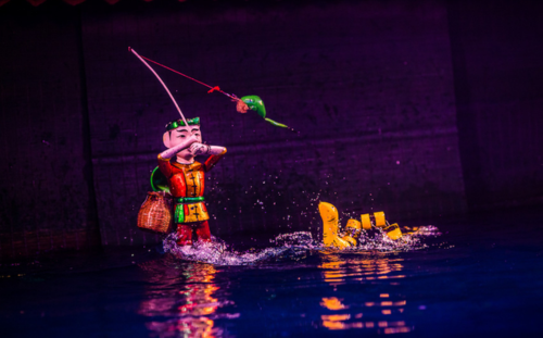 The water puppet show
